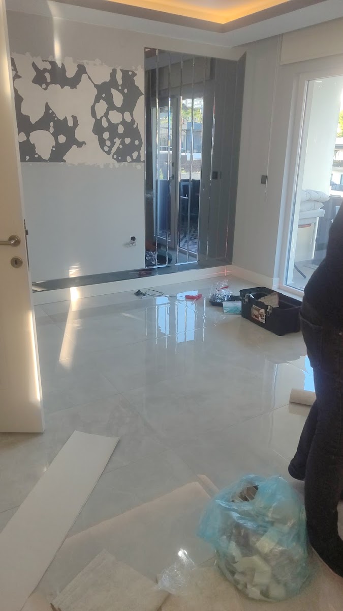 Lüks Salon Büyük Ebat Parlak Porselen Seramik Döşeme